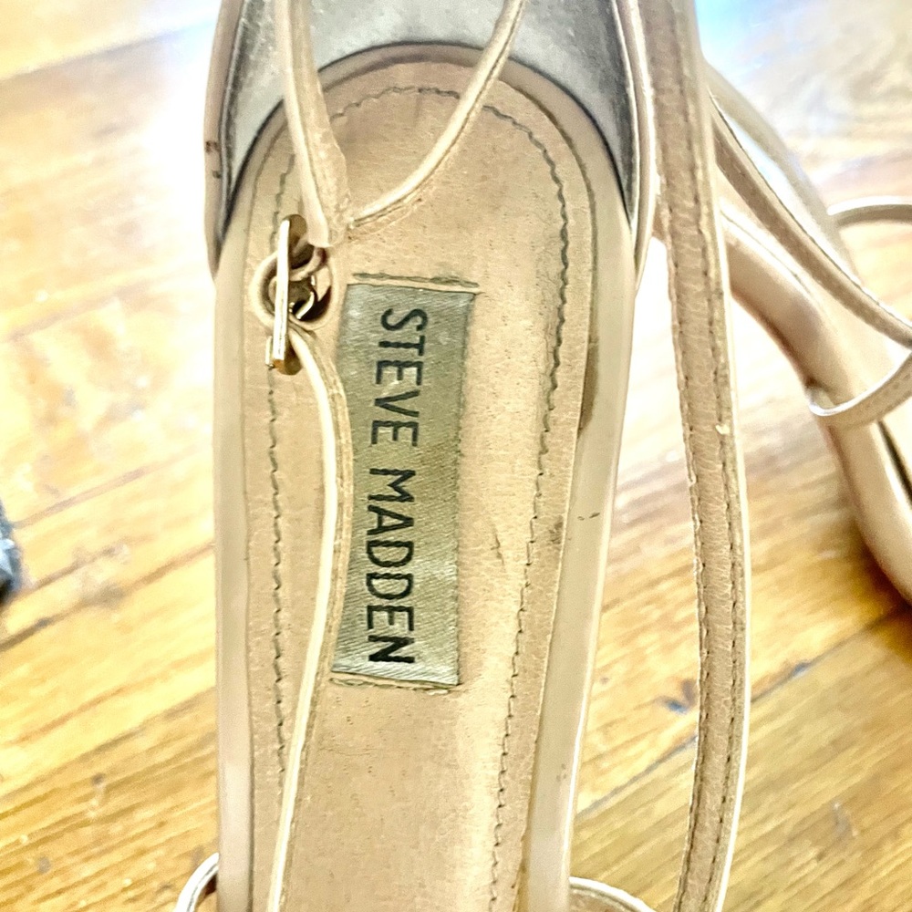 Steve Madden heels choose - Picture 5 of 7
